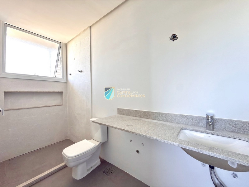 Linda casa beira lago no Condomínio Riviera: 45ª foto da galeria de imagens do imóvel