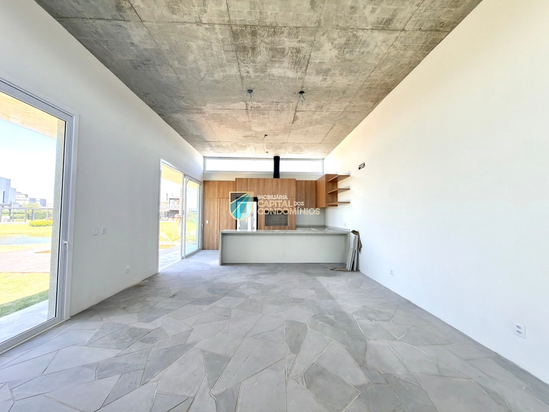 Linda casa beira lago no Condomínio Riviera: 15ª foto da galeria de imagens do imóvel