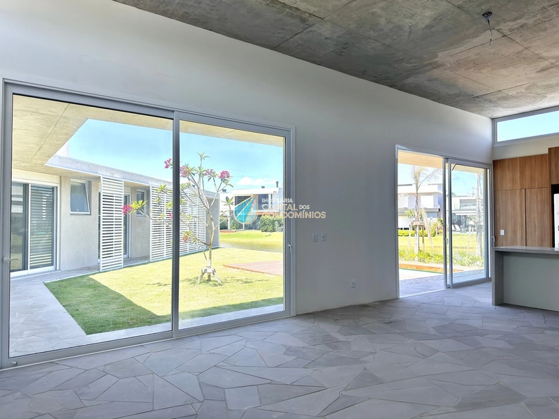 Linda casa beira lago no Condomínio Riviera: 13ª foto da galeria de imagens do imóvel