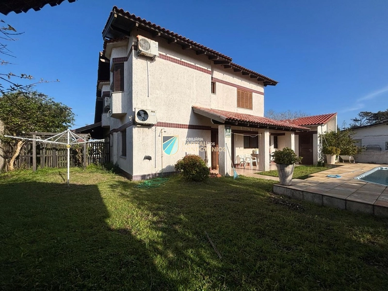 Sobrado em Atlântida: 35ª foto da galeria de imagens do imóvel