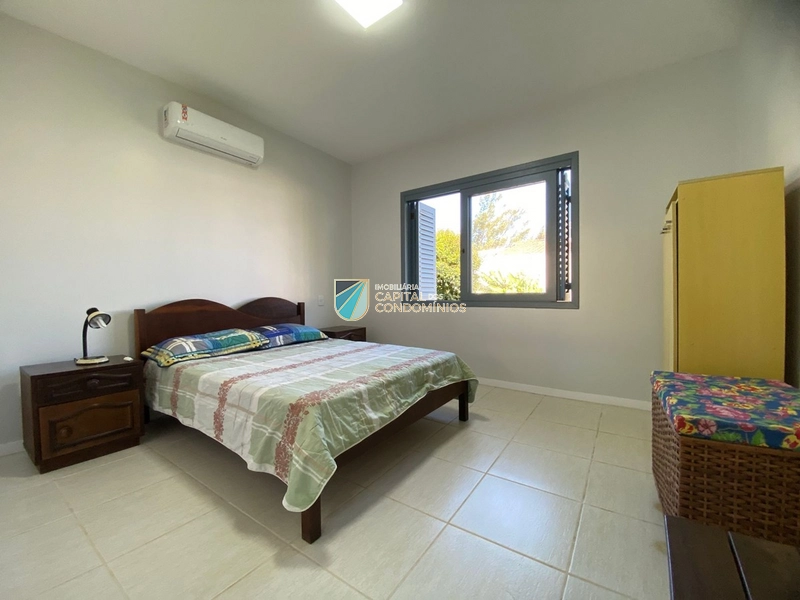 Casa térrea no centro próximo ao mar: 12ª foto da galeria de imagens do imóvel