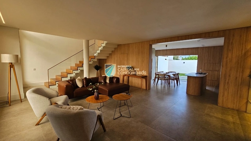 Sobrado mobiliado e decorado próximo ao mar em Xangri-lá: 4ª foto da galeria de imagens do imóvel