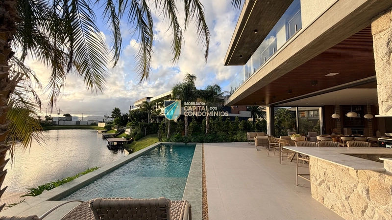 Sobrado beira lago no condomínio Sense Xangri-lá: 9ª foto da galeria de imagens do imóvel