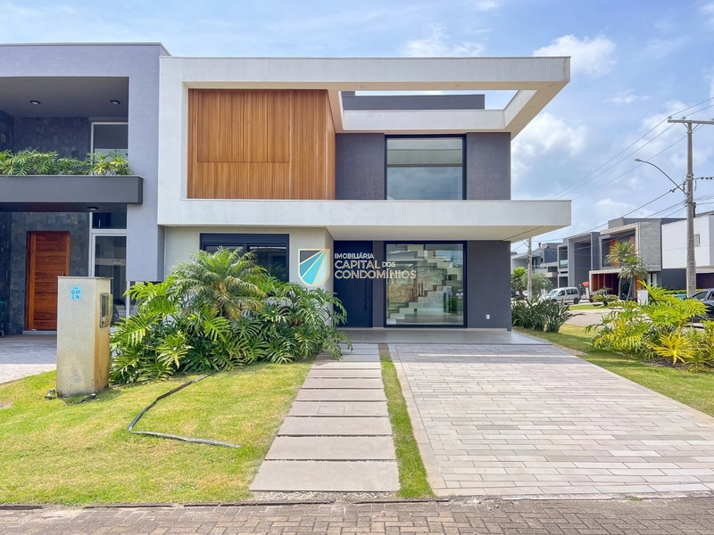 Sobrado novo no Blue