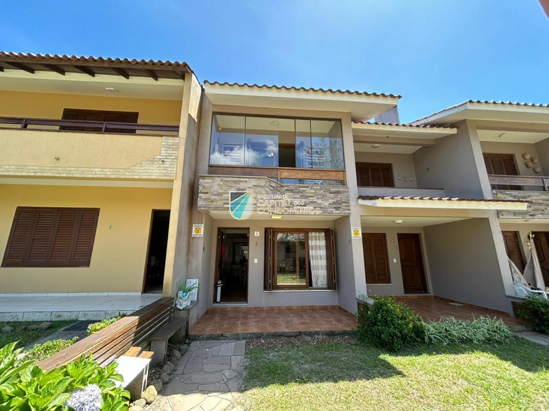 Sobrado junto ao mar