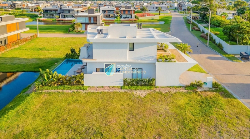 Sobrado beira lago no Condomínio Amare em Xangri-lá.: 21ª foto da galeria de imagens do imóvel