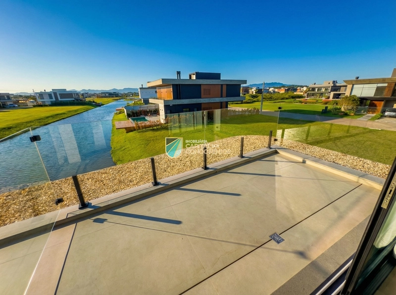 Sobrado beira lago no Condomínio Amare em Xangri-lá.: 9ª foto da galeria de imagens do imóvel