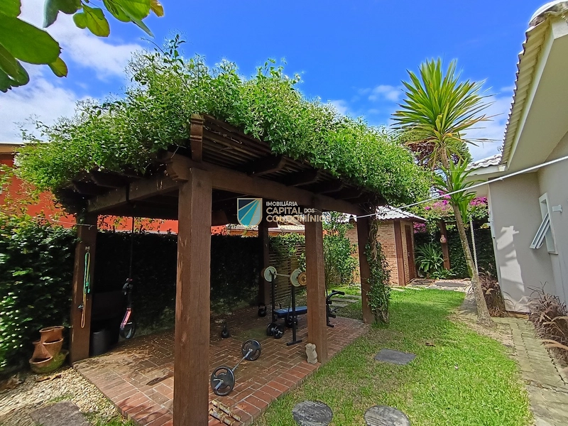 Casa de esquina em Atlântida: 13ª foto da galeria de imagens do imóvel