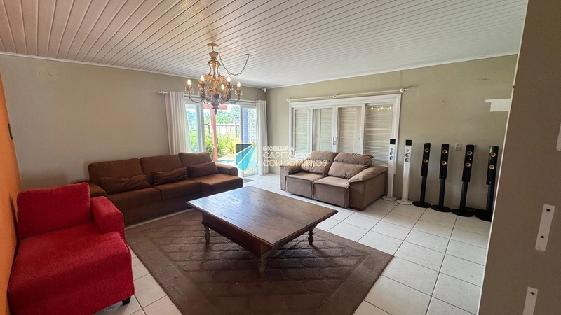 Casa térrea em Atlântida: 3ª foto da galeria de imagens do imóvel