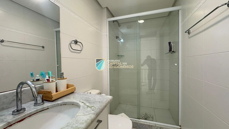 Sobrado frente lago: 14ª foto da galeria de imagens do imóvel