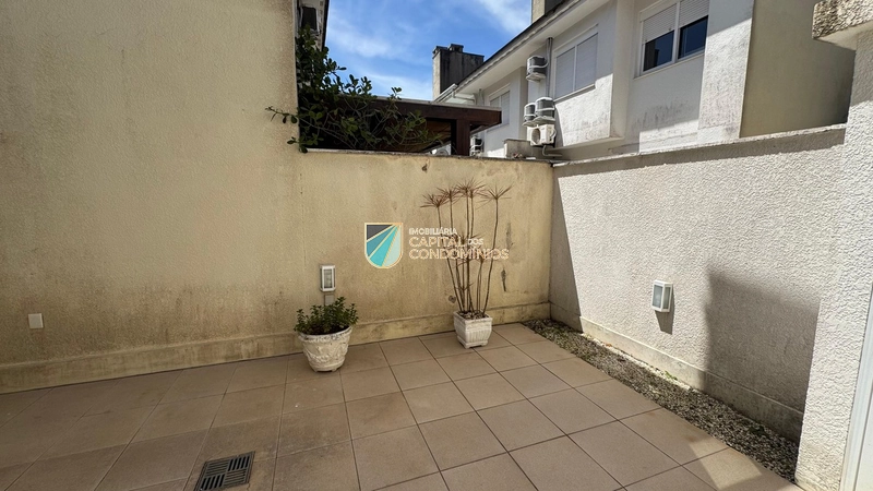 Sobrado frente lago: 16ª foto da galeria de imagens do imóvel