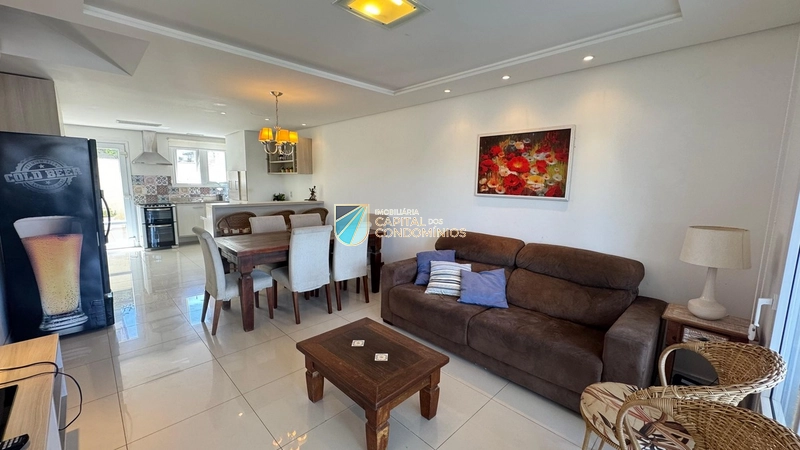 Sobrado frente lago: 5ª foto da galeria de imagens do imóvel