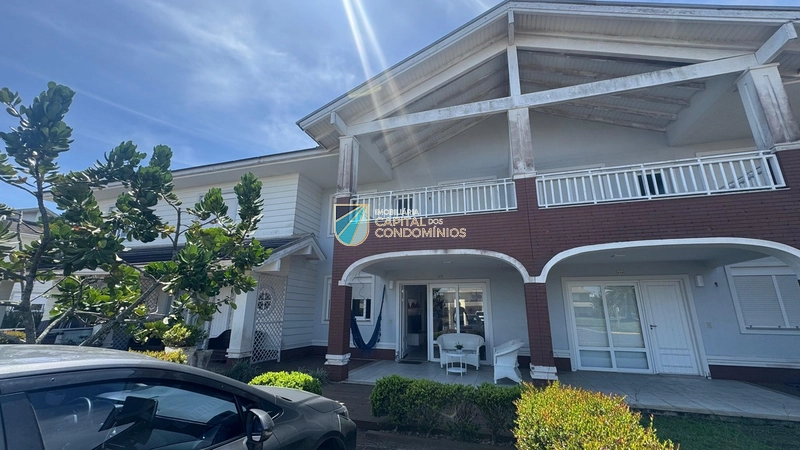 Sobrado frente lago: 1ª foto da galeria de imagens do imóvel