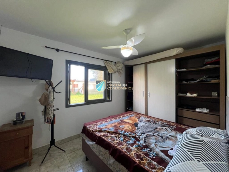 Casa no centro em 2 terrenos: 10ª foto da galeria de imagens do imóvel