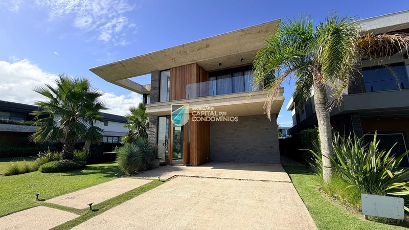 Sobrado beira lago no condomínio Sense em Xangri-lá: 3ª foto da galeria de imagens do imóvel