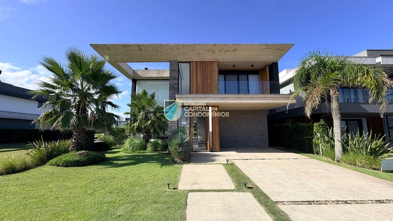 Sobrado beira lago no condomínio Sense em Xangri-lá