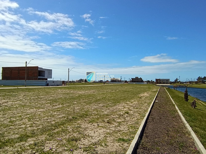 Terreno beira lago no Joy: 19ª foto da galeria de imagens do imóvel