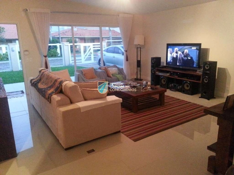 Casa no centro próximo ao mar: 5ª foto da galeria de imagens do imóvel