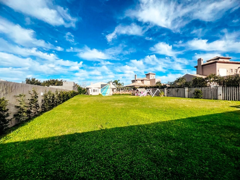 Casa térrea em Atlântida: 28ª foto da galeria de imagens do imóvel