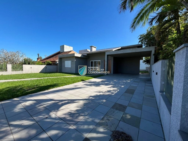 Casa em Atlântida: 2ª foto da galeria de imagens do imóvel