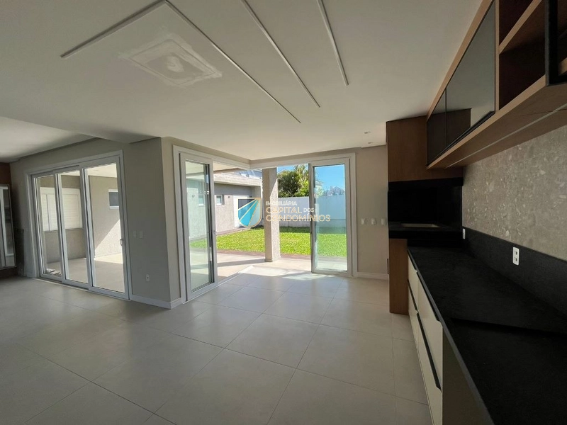 Casa em Atlântida: 12ª foto da galeria de imagens do imóvel