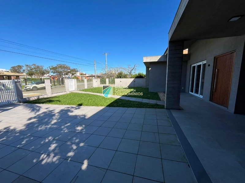 Casa em Atlântida: 3ª foto da galeria de imagens do imóvel