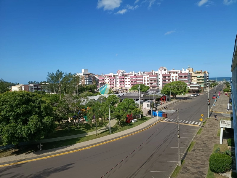 Apartamento em frente à praça: 21ª foto da galeria de imagens do imóvel