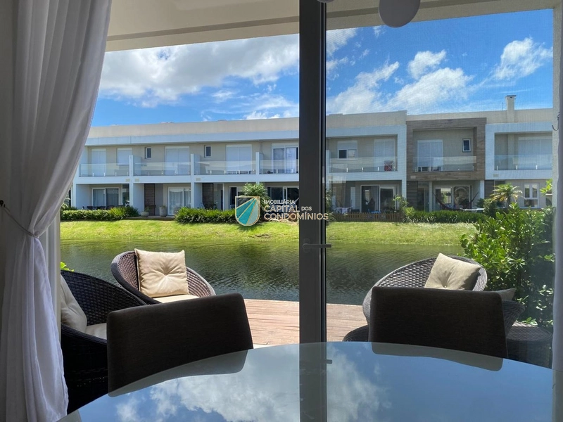 Sobrado beira lago no Murano: 3ª foto da galeria de imagens do imóvel