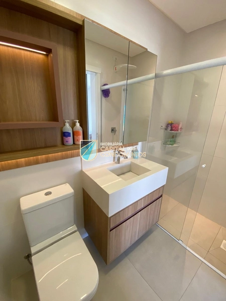 Sobrado beira lago no Murano: 22ª foto da galeria de imagens do imóvel