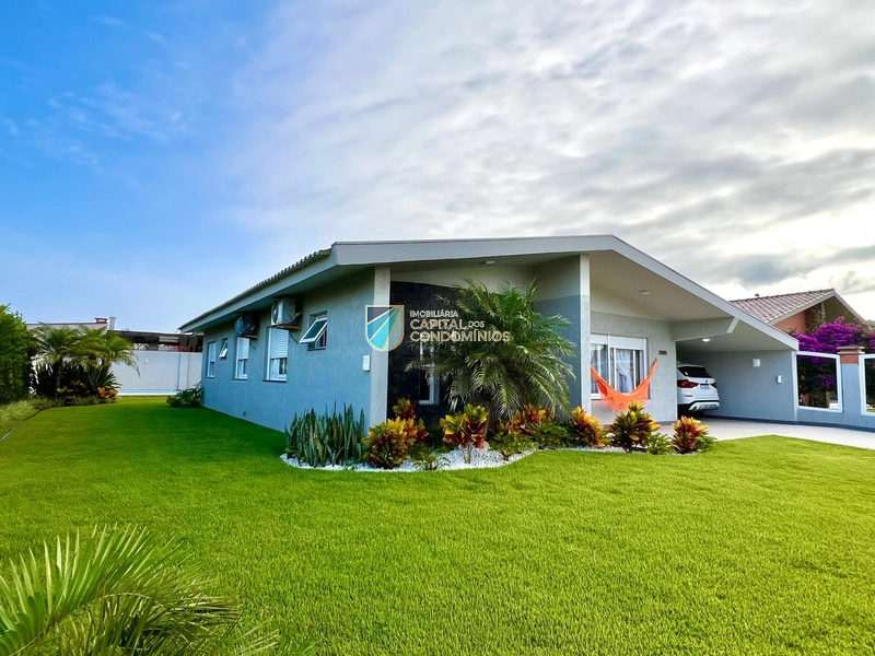 Excelente casa no centro de Xangri-lá próximo ao mar: 2ª foto da galeria de imagens do imóvel