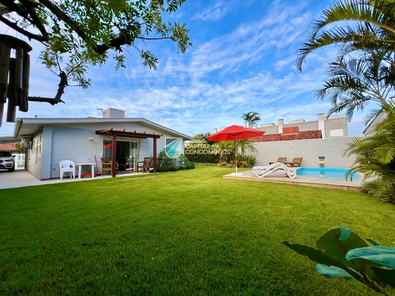 Excelente casa no centro de Xangri-lá próximo ao mar: 3ª foto da galeria de imagens do imóvel