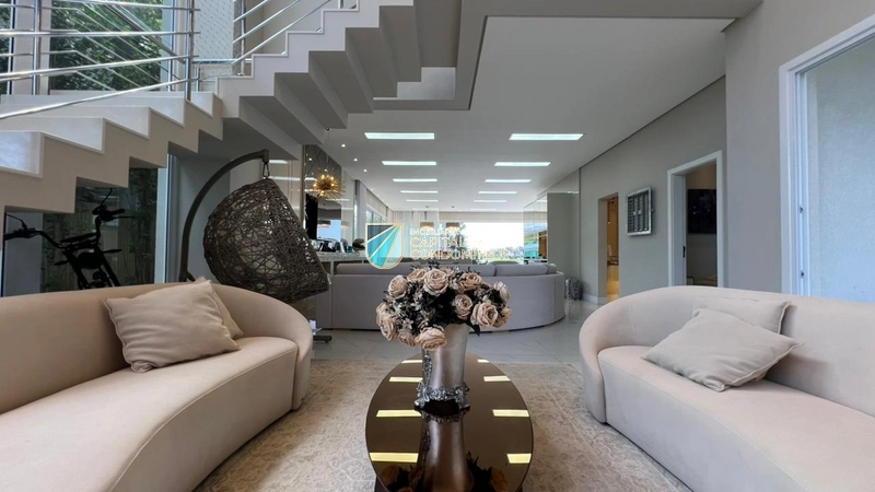 Linda vista para o lago em localização privilegiada no condomínio: 4ª foto da galeria de imagens do imóvel