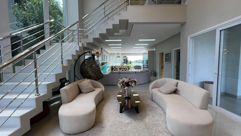 Linda vista para o lago em localização privilegiada no condomínio: 3ª foto da galeria de imagens do imóvel