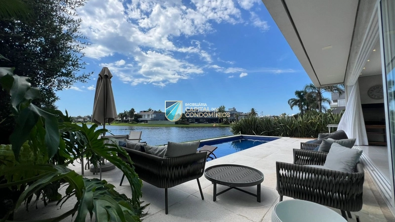 Linda vista para o lago em localização privilegiada no condomínio: 23ª foto da galeria de imagens do imóvel