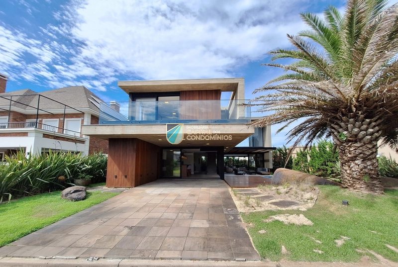 Sobrado no Playa Vista