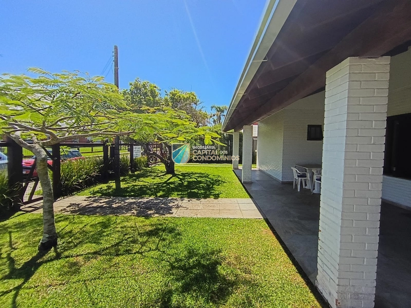 Casa em Atlântida: 3ª foto da galeria de imagens do imóvel