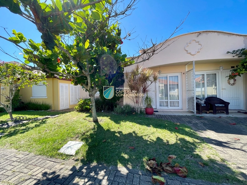 Casa Hermosa com pátio grande