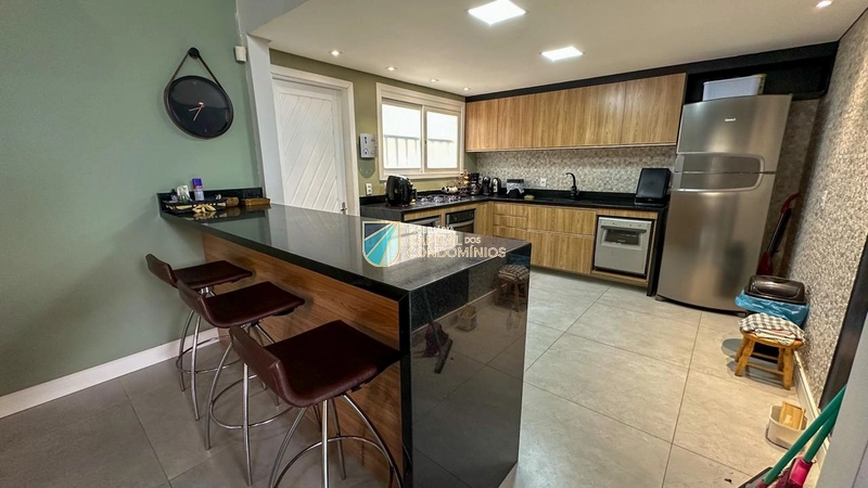 Sobrado próximo ao mar: 45ª foto da galeria de imagens do imóvel