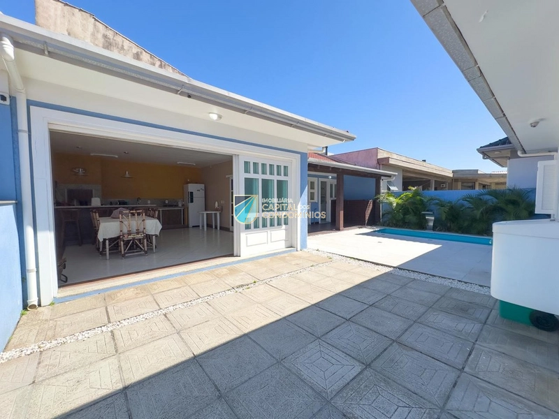 Excelente casa próximo ao mar: 22ª foto da galeria de imagens do imóvel