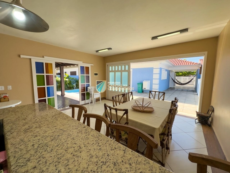 Excelente casa próximo ao mar: 27ª foto da galeria de imagens do imóvel