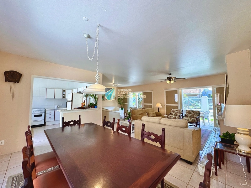 Casa em 2 terrenos: 8ª foto da galeria de imagens do imóvel