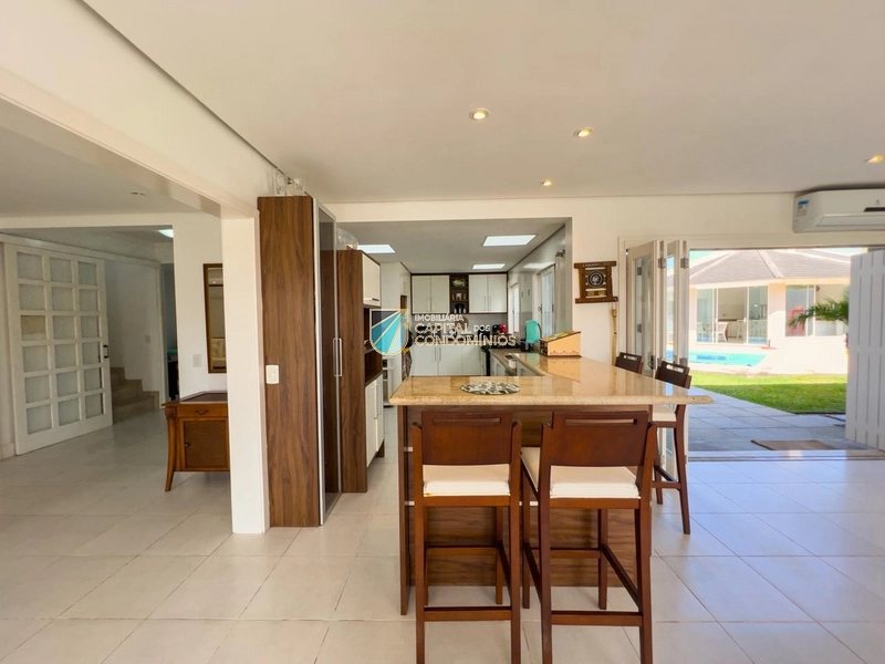 Sobrado junto ao mar!: 13ª foto da galeria de imagens do imóvel