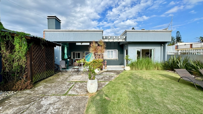 Casa perto do mar: 1ª foto da galeria de imagens do imóvel