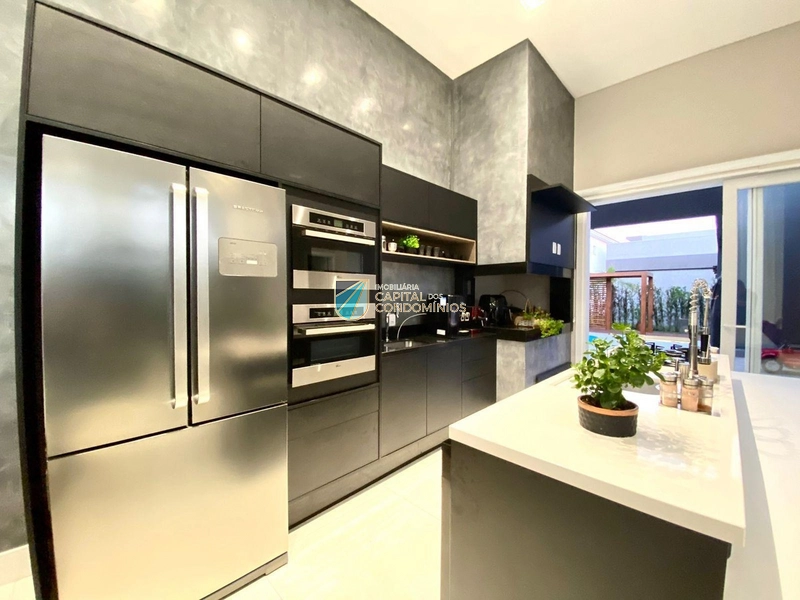 Casa térrea no Dubai: 8ª foto da galeria de imagens do imóvel