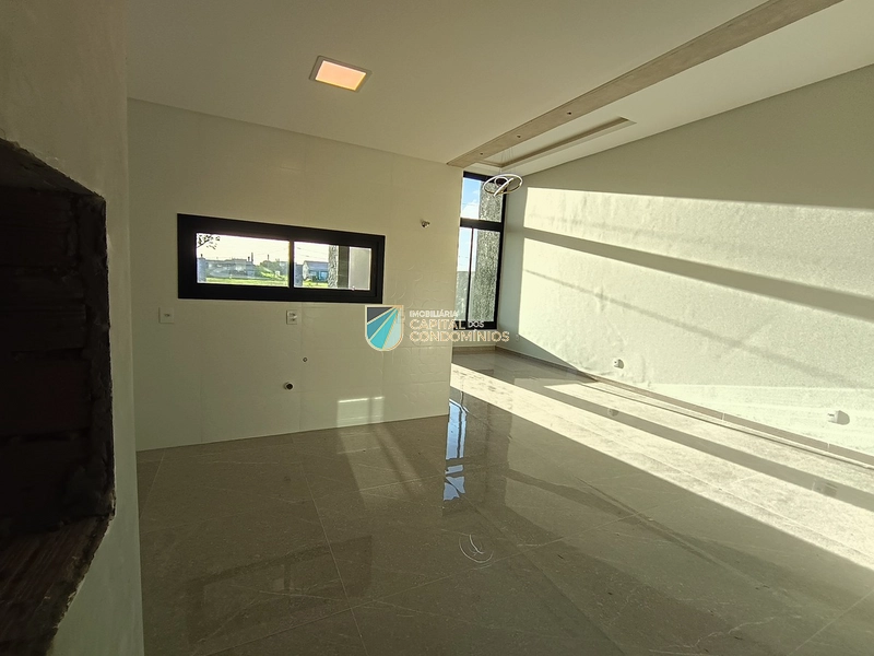 Casa térrea em frente à praça: 9ª foto da galeria de imagens do imóvel