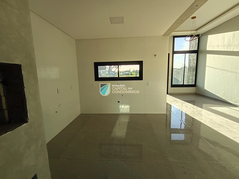 Casa térrea em frente à praça: 7ª foto da galeria de imagens do imóvel