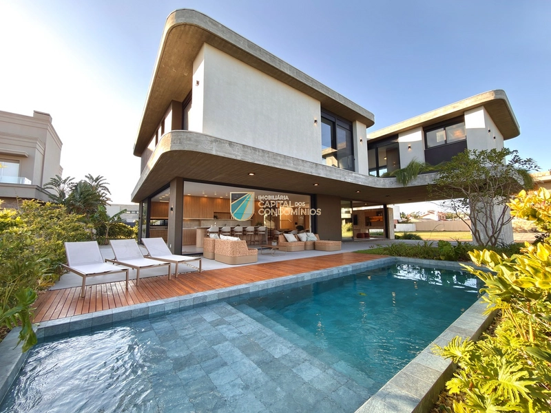 Sobrado mobiliado no Condomínio Playa Vista em Xangri-lá