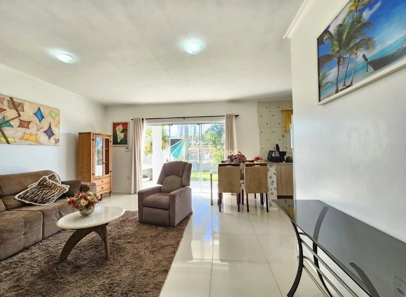 Excelente casa em Noiva do Mar: 4ª foto da galeria de imagens do imóvel