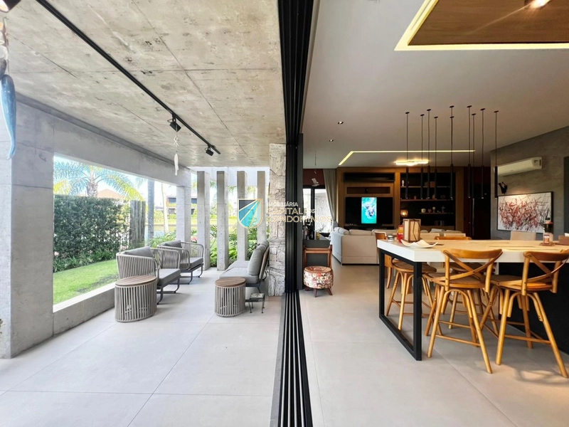 Casa térrea junto ao lago no condomínio Quintas do Lago: 39ª foto da galeria de imagens do imóvel