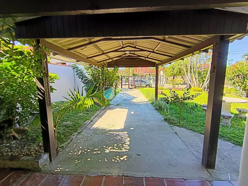 Casa térrea no centro: 5ª foto da galeria de imagens do imóvel